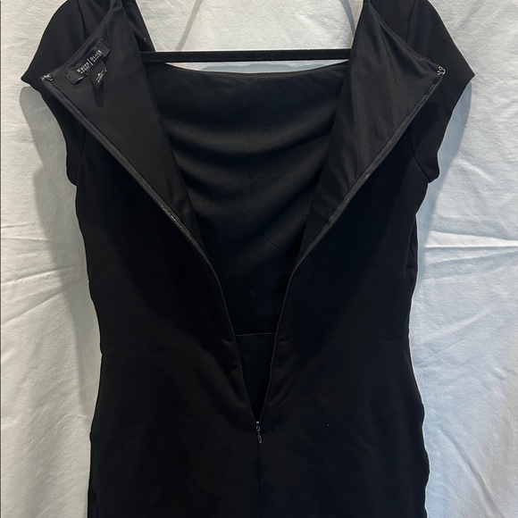 ◼️White House Black Market Black Sheath Lined Ruffled Bandage Midi Women’s Sz 6 - Picture 13 of 15